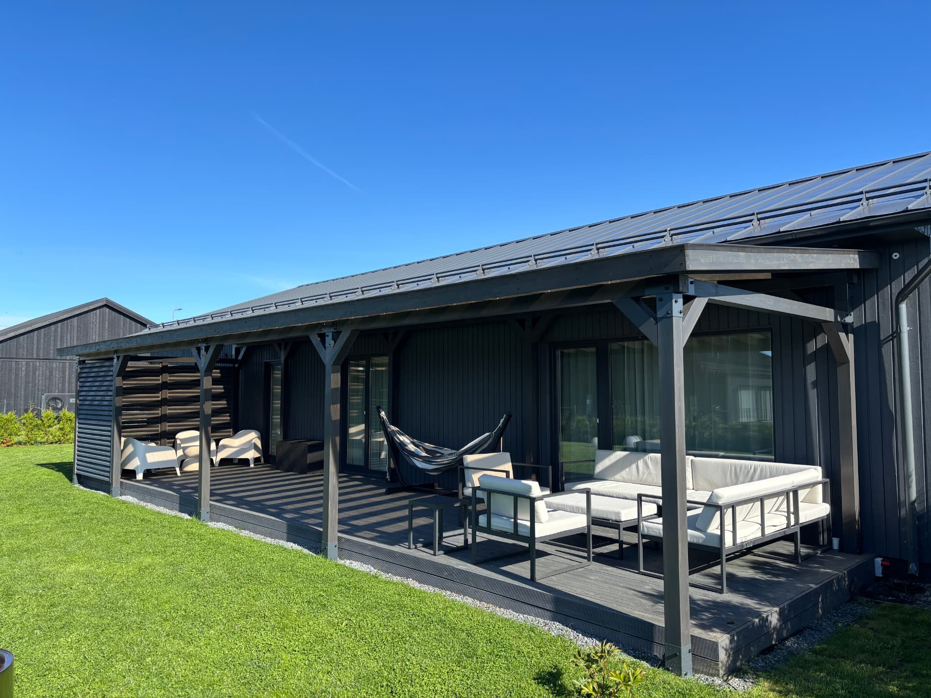 Flex-projekt designet omkring et eksisterende nordisk hjem.